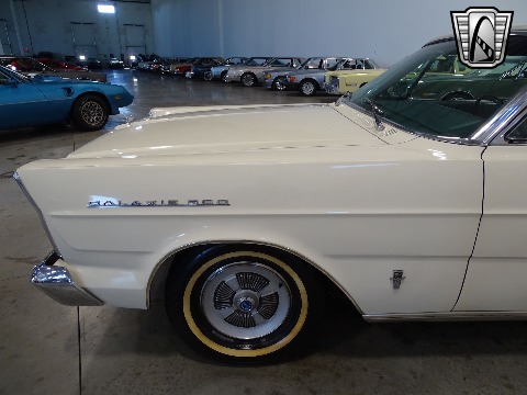 1965 Ford Galaxie image 27