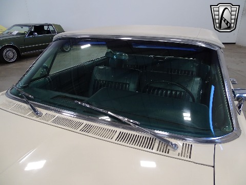 1965 Ford Galaxie image 53