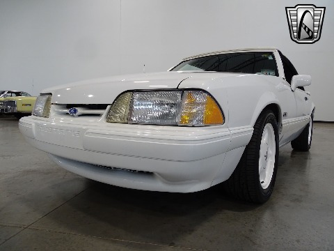 1993 Ford Mustang image 7