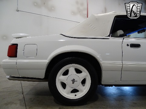 1993 Ford Mustang image 43