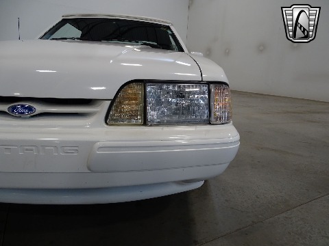 1993 Ford Mustang image 45