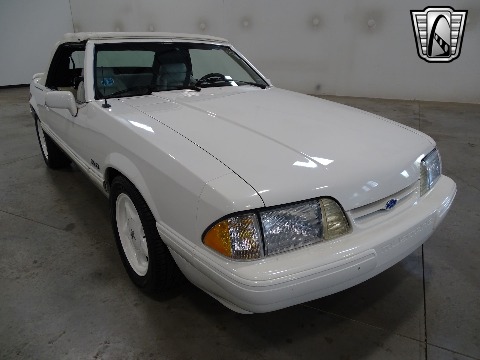 1993 Ford Mustang image 24