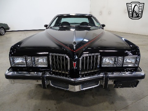 1977 Pontiac Grand Prix image 4