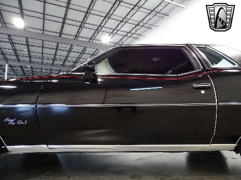 1977 Pontiac Grand Prix image 32