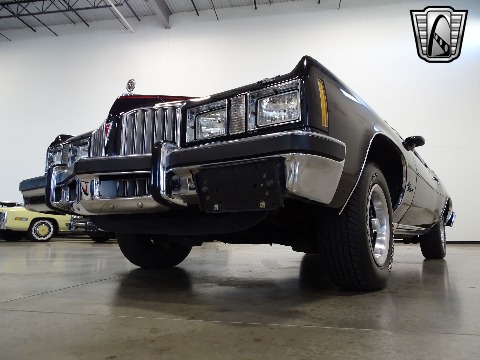 1977 Pontiac Grand Prix image 9