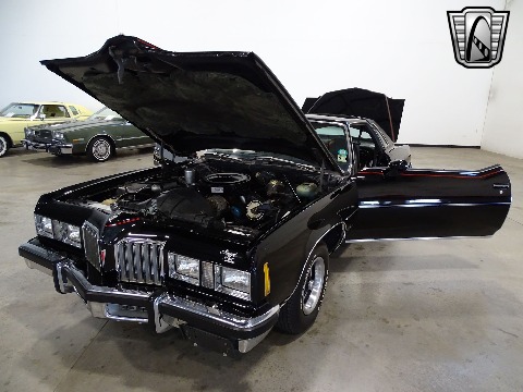 1977 Pontiac Grand Prix image 64