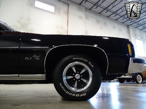 1977 Pontiac Grand Prix image 39