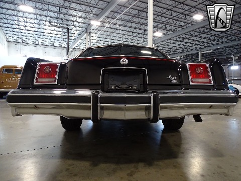 1977 Pontiac Grand Prix image 17