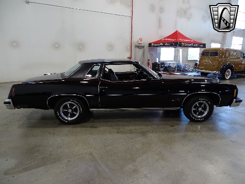 1977 Pontiac Grand Prix image 22