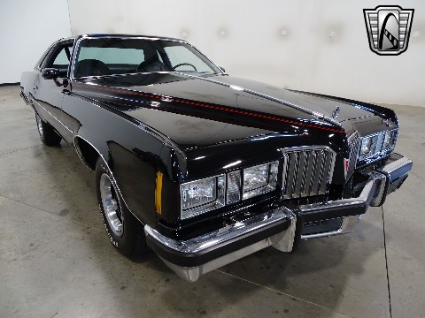 1977 Pontiac Grand Prix image 25