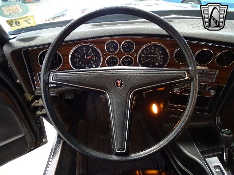 1977 Pontiac Grand Prix image 77