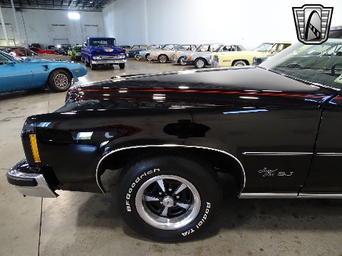 1977 Pontiac Grand Prix image 28