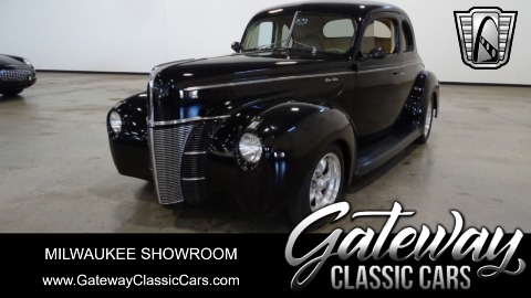 1940 Ford Deluxe image 2