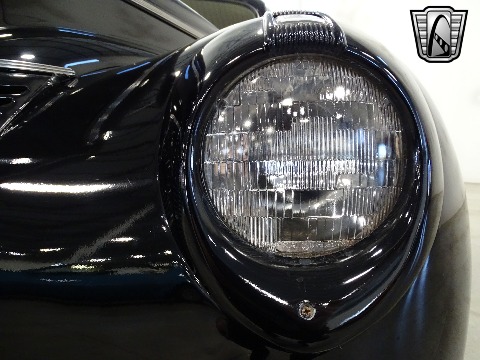 1940 Ford Deluxe image 56