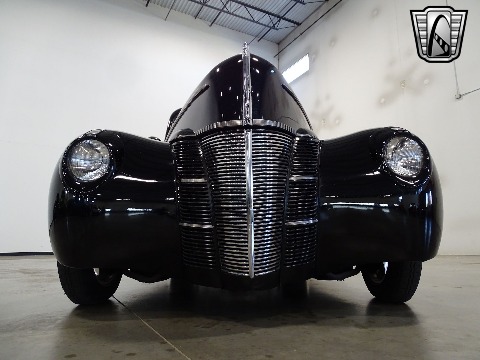 1940 Ford Deluxe image 6