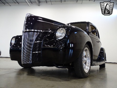 1940 Ford Deluxe image 9