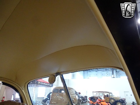 1940 Ford Deluxe image 87