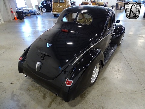 1940 Ford Deluxe image 62