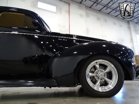 1940 Ford Deluxe image 39