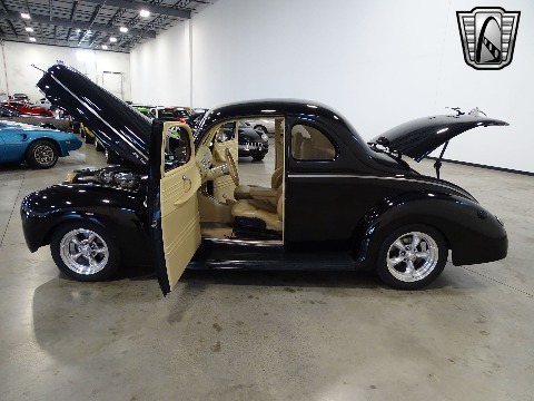 1940 Ford Deluxe image 65