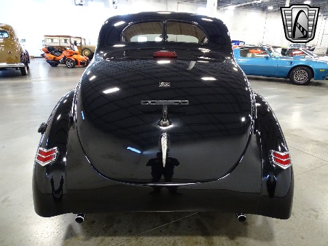 1940 Ford Deluxe image 16