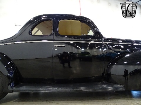 1940 Ford Deluxe image 41