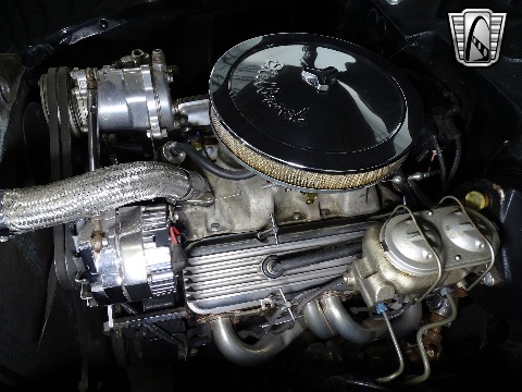 1940 Ford Deluxe image 95