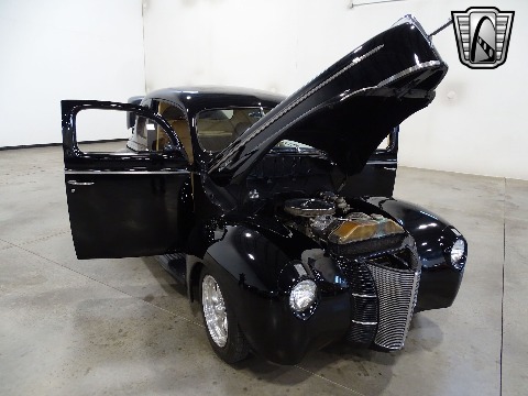 1940 Ford Deluxe image 70