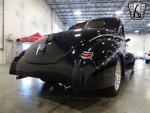 1940 Ford Deluxe image 20