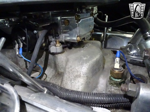 1940 Ford Deluxe image 98