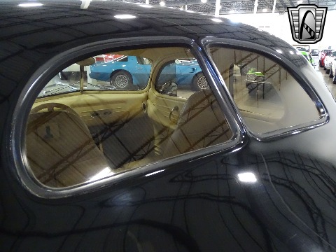 1940 Ford Deluxe image 52