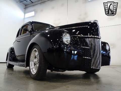 1940 Ford Deluxe image 27