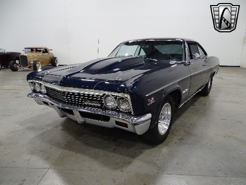 1966 Chevrolet Impala image 3
