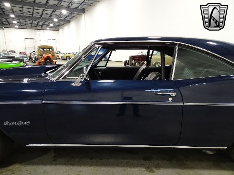 1966 Chevrolet Impala image 31