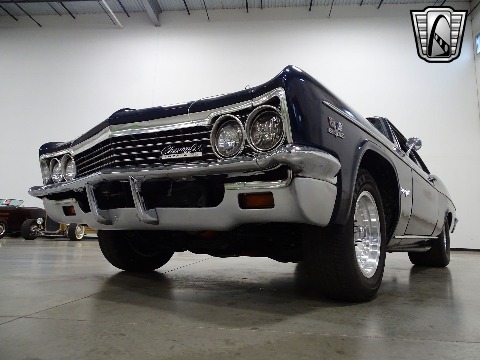 1966 Chevrolet Impala image 9