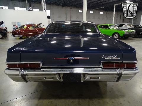 1966 Chevrolet Impala image 16