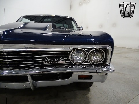 1966 Chevrolet Impala image 46