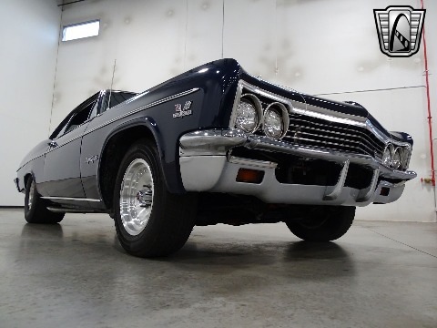 1966 Chevrolet Impala image 27