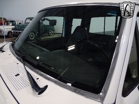 1992 Ford F150 image 32