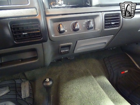 1992 Ford F150 image 90