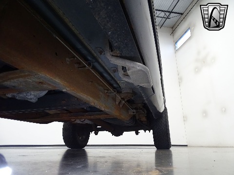 1998 Chevrolet Silverado image 132