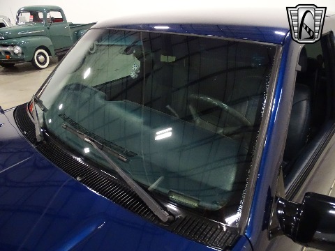 1998 Chevrolet Silverado image 32