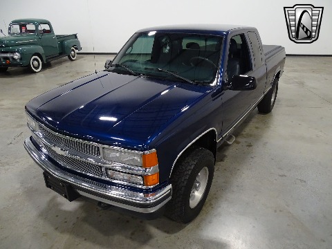 1998 Chevrolet Silverado image 8
