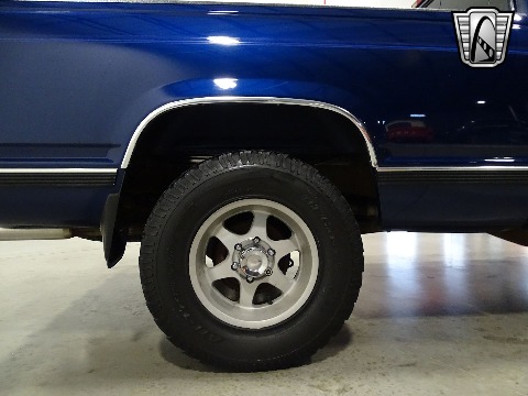 1998 Chevrolet Silverado image 115