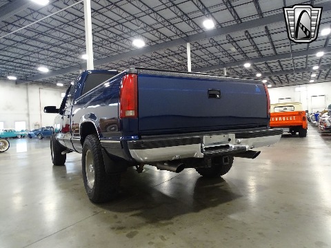 1998 Chevrolet Silverado image 16