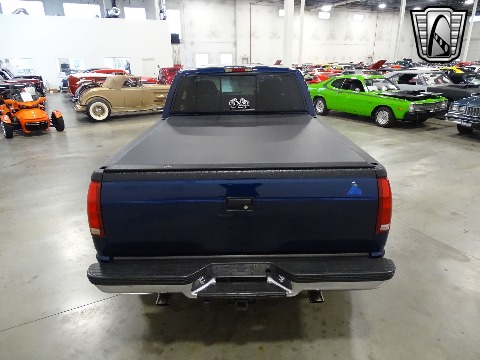 1998 Chevrolet Silverado image 17