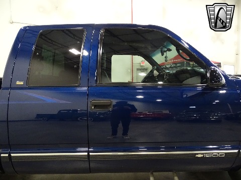 1998 Chevrolet Silverado image 44