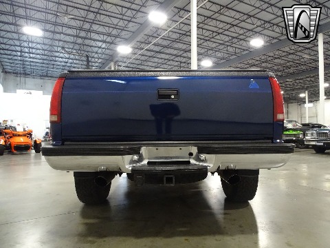1998 Chevrolet Silverado image 19