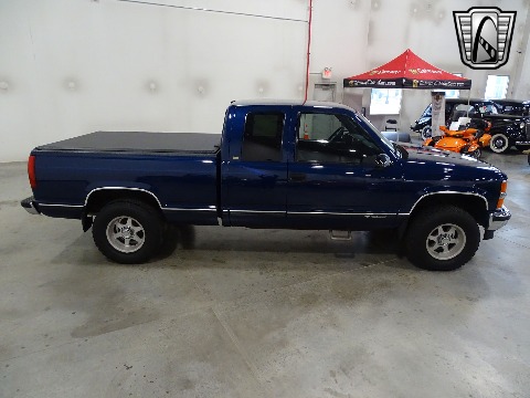 1998 Chevrolet Silverado image 23