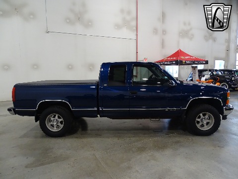 1998 Chevrolet Silverado image 24